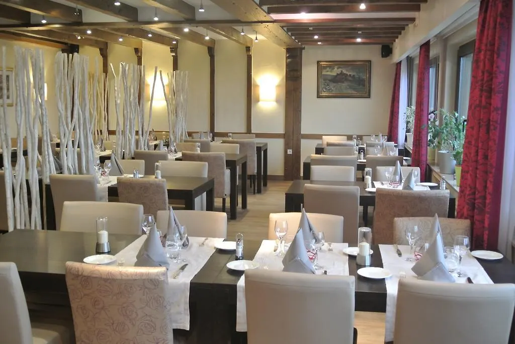 Hotel Saint Fiacre Bourscheid 3*,